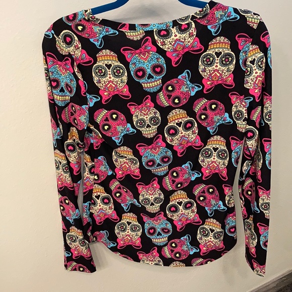 NoBoundaries fitted Dia de los Muertos skull top L - Picture 2 of 6